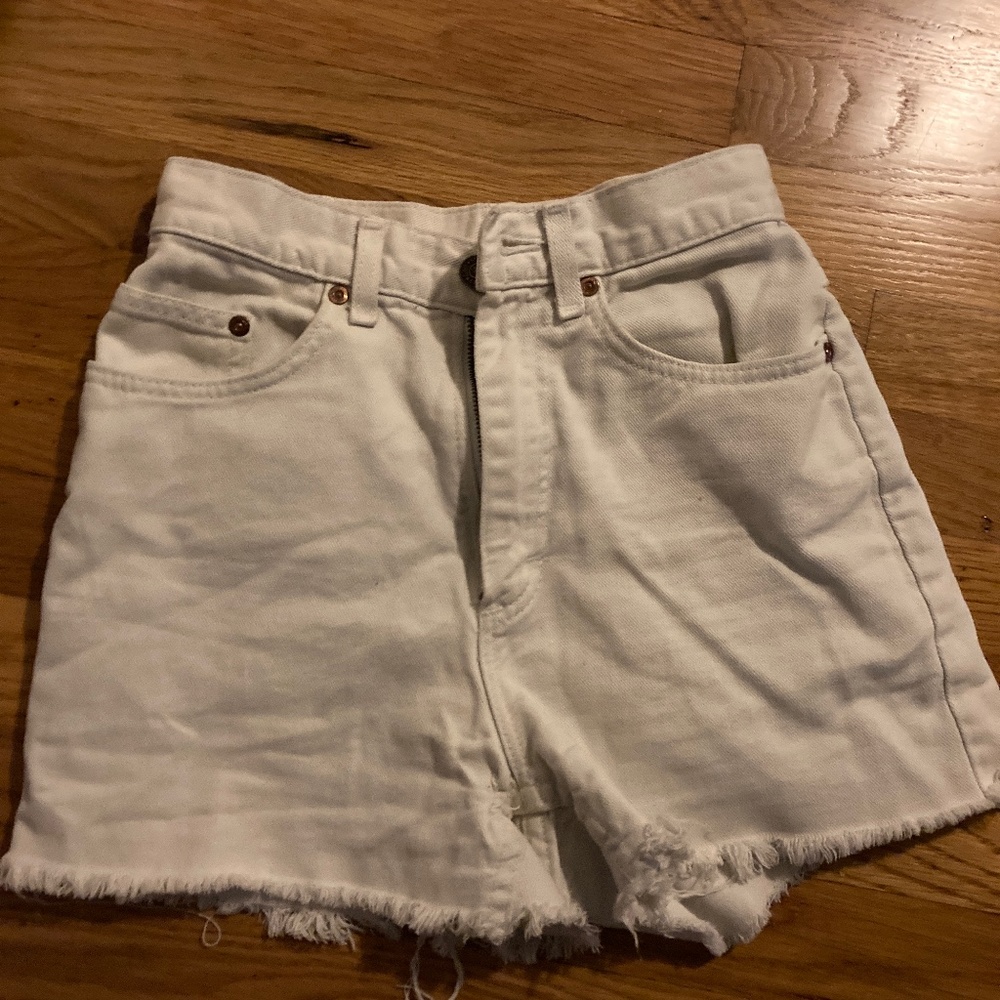Lee White Jean shorts